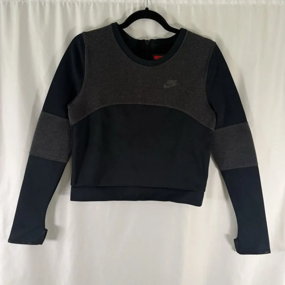 Nike Cropped Sweater Women's Medium Grey Black Zip Back Round Neck Long Sleeve